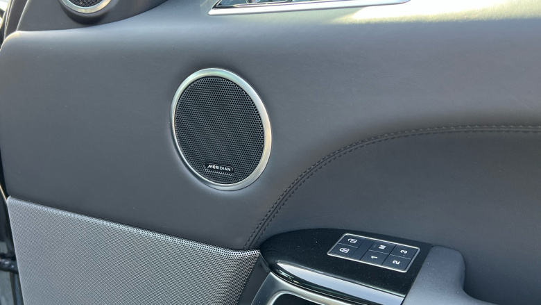 Land Rover Range Rover Sport 3.0 D300 HSE Dynamic Black 5dr Auto Diesel Estate